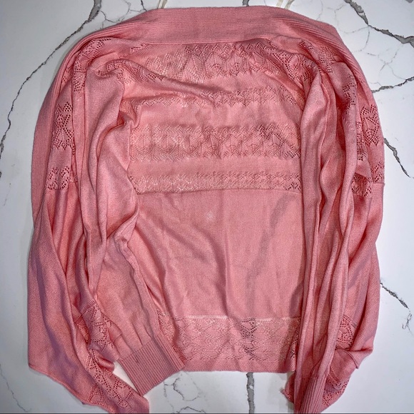 BUNDLE OF 3 (KIDS/GIRLS CASUAL TOPS) ‼️ - Picture 4 of 6